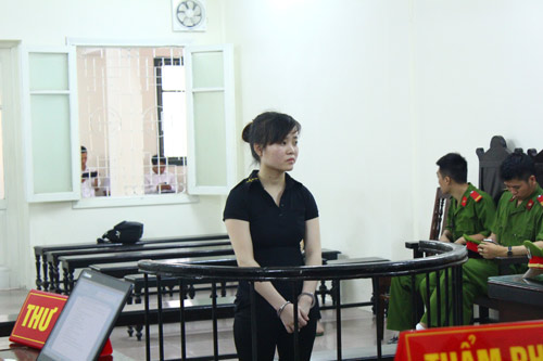 Giết khách mua dâm, nữ nhân viên 18 tuổi lĩnh án - 1