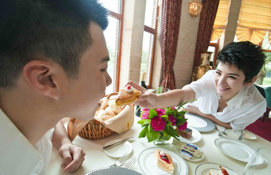 Sốc: "Tiểu Yến Tử" bị chồng hành hung - 5