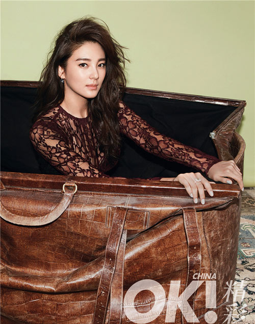 Thiếu nữ Hàn khoe vòng 1 nõn nà mừng World Cup - 5