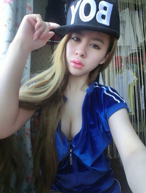 Thiếu nữ Hàn khoe vòng 1 nõn nà mừng World Cup - 20