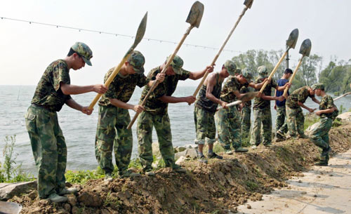 TQ: Nổ lớn thổi bay kho vũ khí, 17 lính thiệt mạng - 2