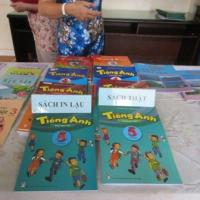 Giáo dục - du học - Bắt hàng vạn sách lậu: NXB Giáo dục "ngồi trên đống lửa"