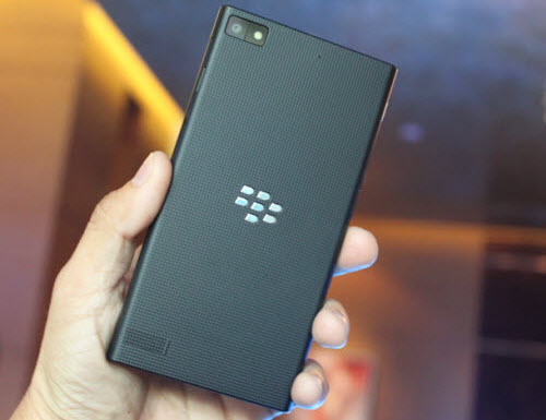 Ra mắt BlackBerry Z3 giá 4,59 triệu đồng - 1