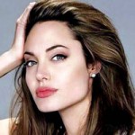 Phim - Angelina Jolie được Hoàng gia Anh phong tước hiệp sỹ