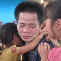 Pháp luật - Nước mắt tại phiên tòa xử người cha đánh chết con nhỏ