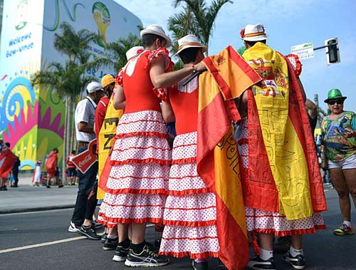 Cay đắng "bò tót TBN" gục ngã khi "nếm rượu vang Chile" - 2