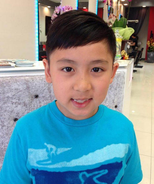 Những "cậu ấm cô chiêu" ít biết của sao hải ngoại - 7