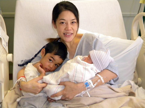 Những "cậu ấm cô chiêu" ít biết của sao hải ngoại - 2