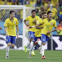 Bóng đá - Fan "nổi sóng" sau phản hồi về BLV Tạ Biên Cương