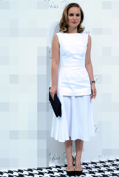 Lý Băng Băng lộ nội y vì váy quá điệu - 9