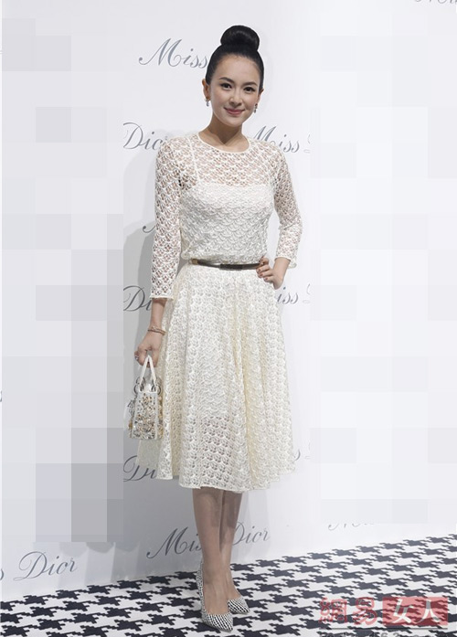 Lý Băng Băng lộ nội y vì váy quá điệu - 12