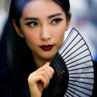 Phim - "Sát thủ" Lý Băng Băng quyến rũ trong Transformers 4