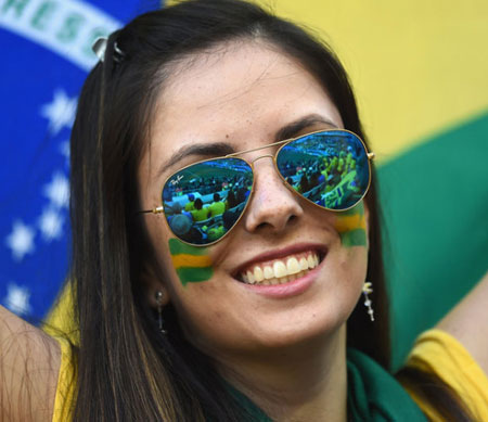 Những "Lọ Lem" khiến fan World Cup phát "cuồng" - 10