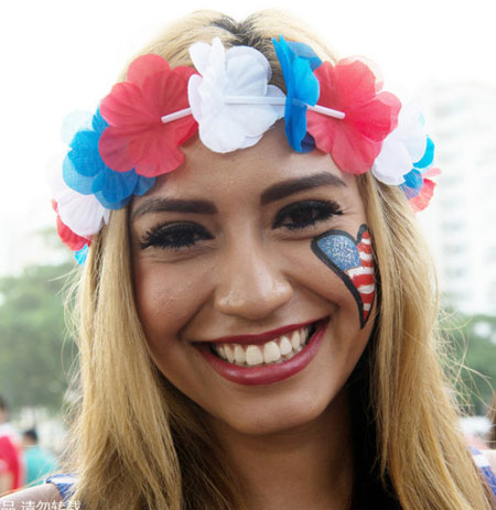 Những "Lọ Lem" khiến fan World Cup phát "cuồng" - 9