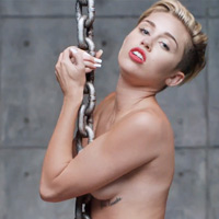 Ầm ĩ Miley Cyrus có băng sex