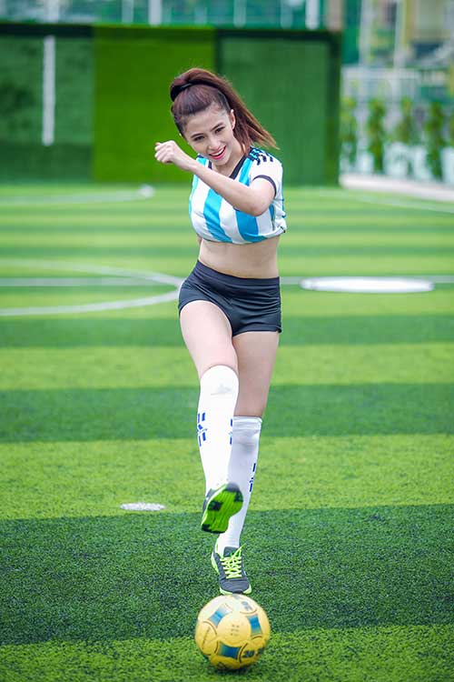 Messi thăng hoa, ca sĩ hotgirl Việt My muốn tặng nụ hôn - 6