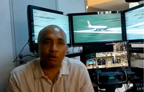 Malaysia coi cơ trưởng MH370 là nghi phạm chính - 1