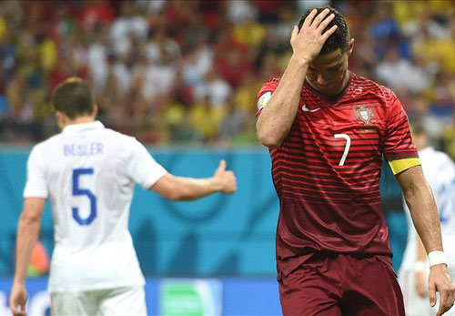 Ronaldo chua chát thú nhận không thể vô địch World Cup - 1