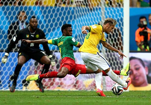 Neymar là Messi của Brazil - 1