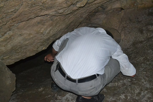 Bí ẩn "vùng tam giác vàng”: Ly kỳ chuyện hang đồ cổ - 2