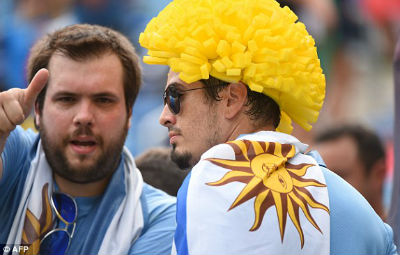 TRỰC TIẾP Italia - Uruguay: Ưu thế hơn người (KT) - 4