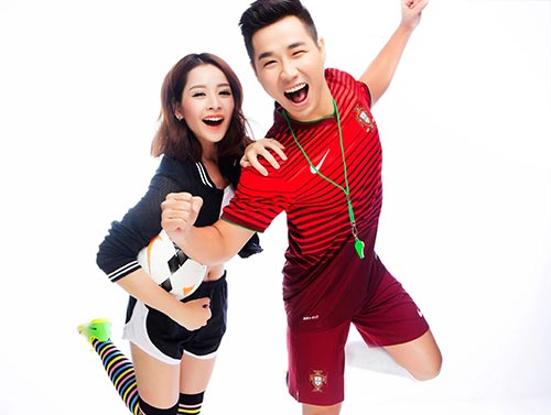 Chi Pu eo thon cổ vũ “cỗ xe tăng Đức” - 6