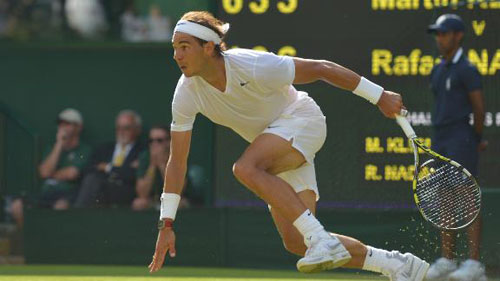 Hai hình ảnh tương phản Nadal và Federer - 1
