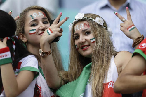 Mỹ nhân đẫm lệ ngày Iran chia tay World Cup - 8