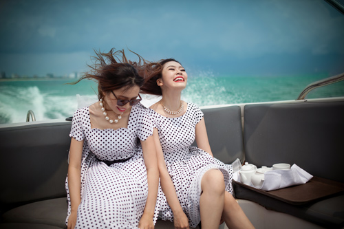 Nhan sắc miền Trung dịu dàng váy hoa - 8