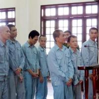 Pháp luật - Quản giáo bị 7 phạm nhân bắt, trói làm con tin