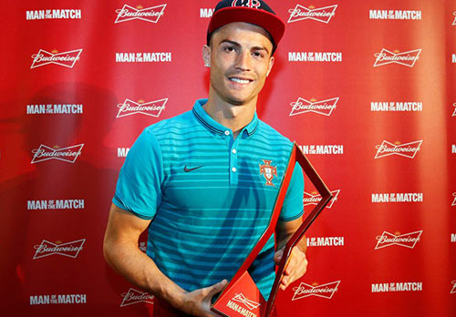 Ronaldo có danh hiệu đầu tiên và lập kỷ lục World Cup - 1