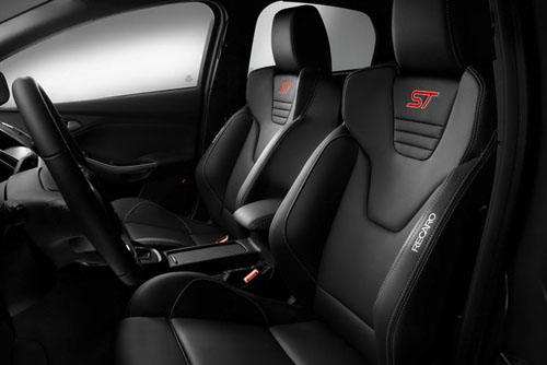 Ford Focus ST 2015: Chỉ cần 4,4 lít nhiên liệu cho 100 km - 9