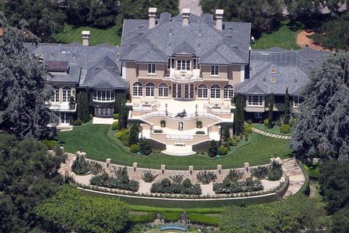 7 khuôn viên triệu đô nhà sao "khủng" nhất thế giới - 9