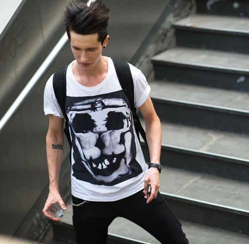 Cá tính như đường phố Paris cuối tháng 6 - 4