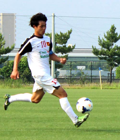 U19 VN thắng đậm đội bóng Nhật 4-0 - 1