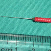 Sức khỏe đời sống - Nuốt kim lấy tủy răng, trẻ thủng dạ dày