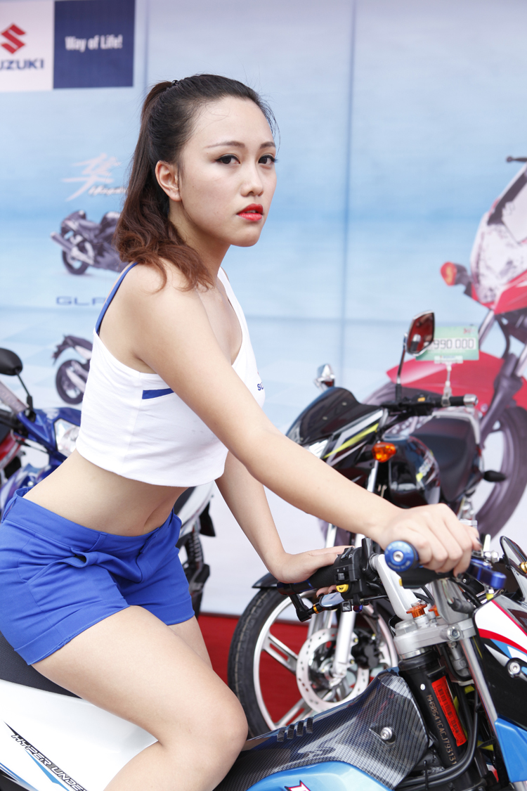 Mãn nhãn ngắm chân dài uốn éo bên siêu xe

Dàn mỹ nữ sexy khoe sắc tại MotoGP 2014

Thiên thần Marissa thách thức "quái vật" Kawasaki Ninja

Vòng 1 hờ hững thách thức "ngựa ô" Ferrari

"Nghẹt thở" từng đường cong sexy bên xe
