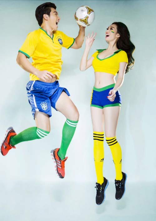 Khánh My bốc lửa cổ vũ World Cup - 11