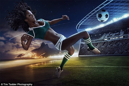 Dàn chân dài nóng bỏng cháy hết mình vì bóng đá - 15