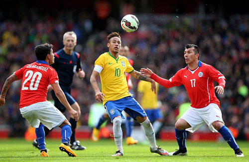 Tuổi trẻ tài cao, Neymar nhận thêm QBV Brazil - 1