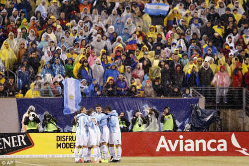 Không Messi, Argentina vẫn sống nhưng sống khổ - 2