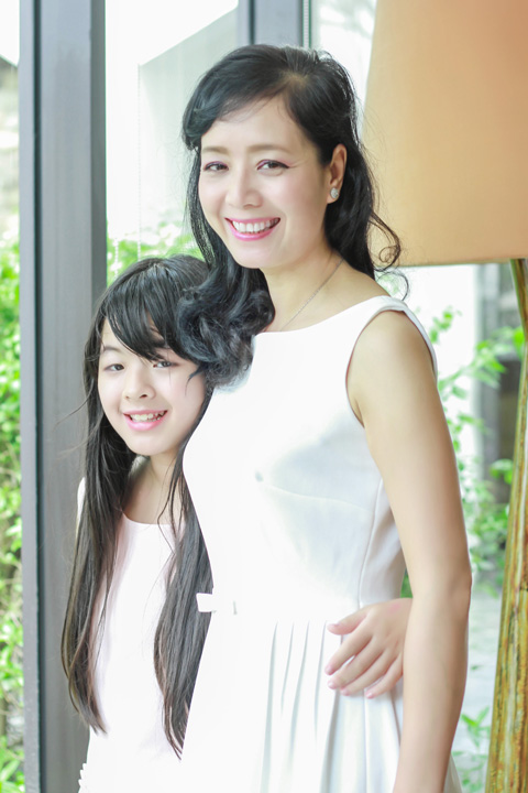 NSƯT Chiều Xuân và con gái đẹp tinh khôi cùng cỏ cây - 7