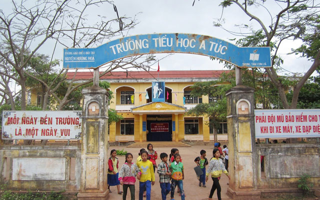 Học sinh lớp 7 không viết nổi tên mình: "Không thể hiểu nổi!" - 2