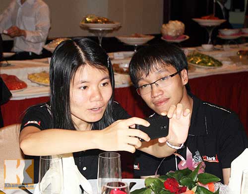 “Tiên đồng ngọc nữ” làng cờ Việt: Tuần trăng mật phải chờ - 3