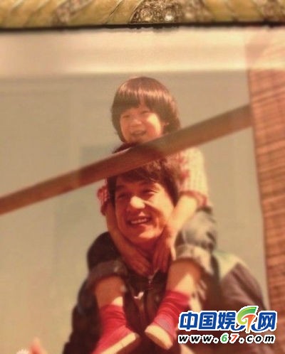 Thành Long từng phải "cưới chạy" vì bạn gái có bầu - 4