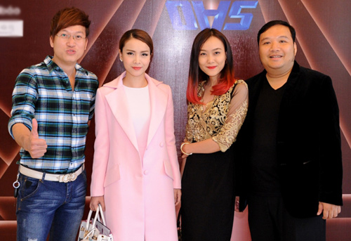 Yến Trang mặc kín đáo vẫn xinh đẹp gợi cảm - 4