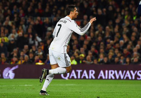 Vượt kình địch Messi, Ronaldo như sống trên mây - 1