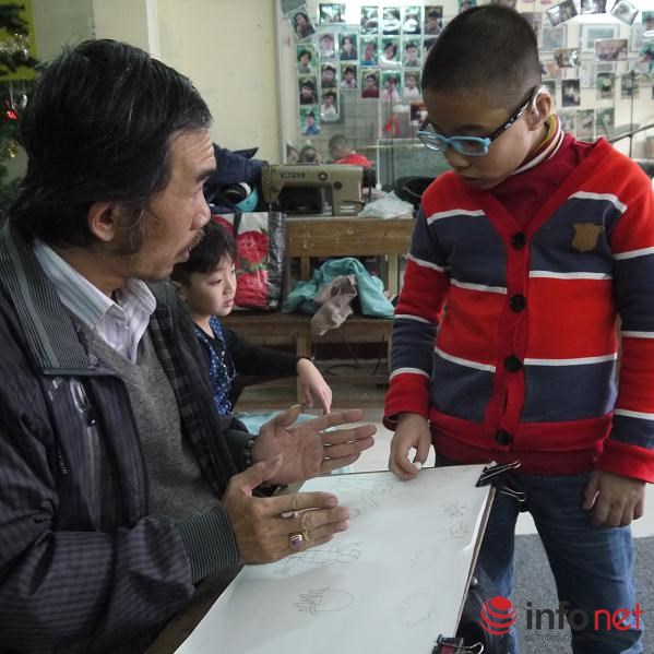 Chuyện người thầy 20 năm cần mẫn dạy vẽ cho trẻ em câm điếc - 4