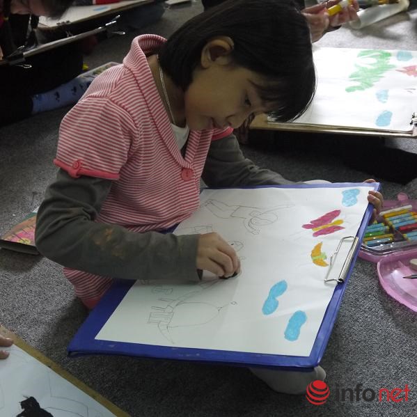 Chuyện người thầy 20 năm cần mẫn dạy vẽ cho trẻ em câm điếc - 8