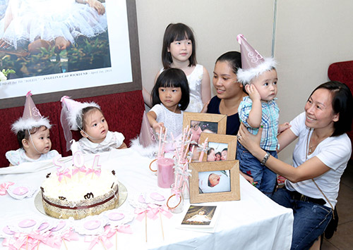 1 tuổi, con gái Đoan Trang chập chững tập đi - 9